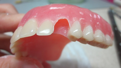 Klinisk Tandtekniker Mads Laursen cover