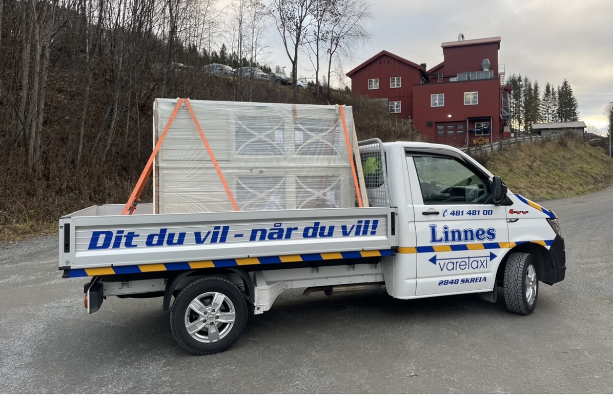 Linnes Varetaxi Transport, Østre Toten - 11