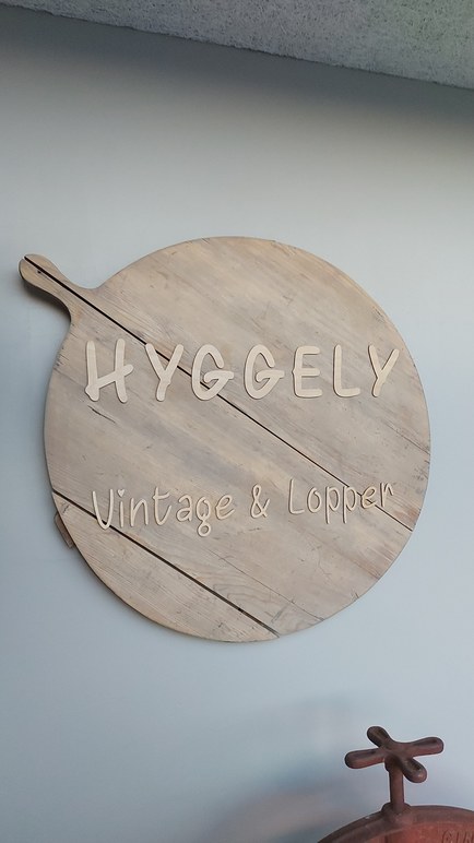 Hyggely vintage & lopper Genbrugsforretning - 18