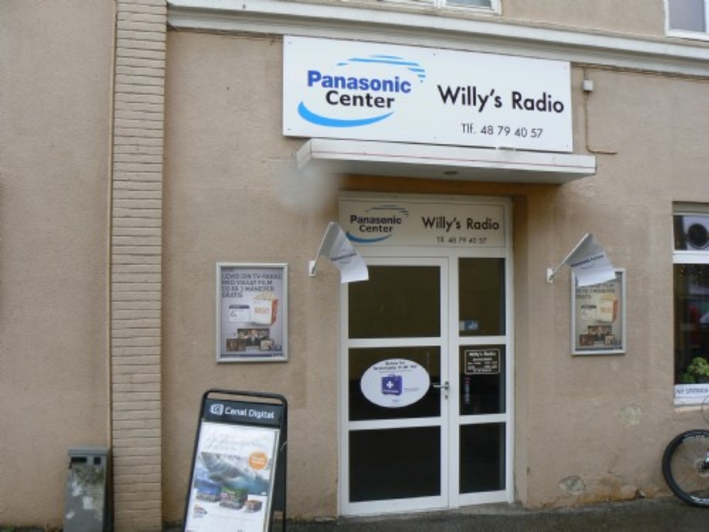 Willy's Radio TV, radio - Detail, Gribskov - 1