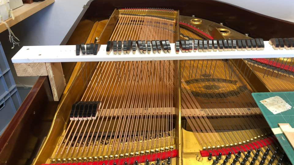 Jyderup Harmonika & Pianoservice V/ Mogens Bækgaard Varer til personligt brug, varer til husholdningsbrug - Reparation, Holbæk - 8