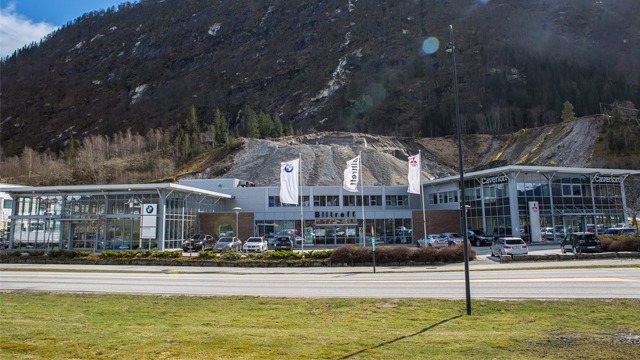 Biltreff Bilforhandler, Sunnfjord - 1
