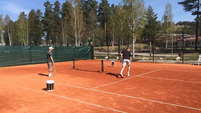Falu Tennisklubb & Fastighets AB Tennisbanor, tennisskolor, Falun - 7