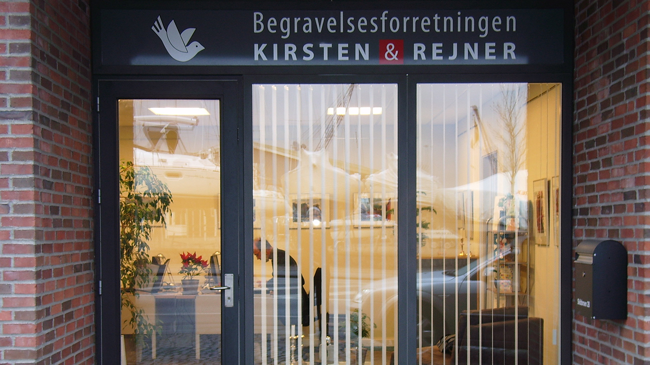 Begravelsesforretningen Kirsten & Rejner Bedemand, Aabenraa - 1