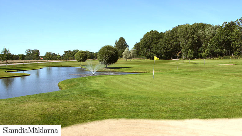 Landeryd Golf AB Golfbanor, golfklubbar, golfhallar, Linköping - 8