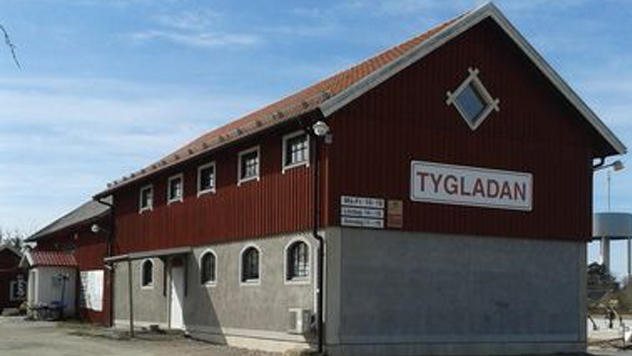Tygladan Tyger, Vänersborg - 1